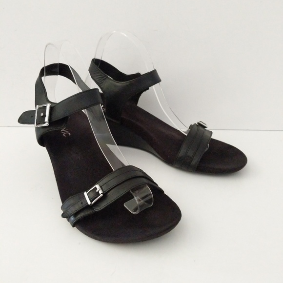 vionic noble laurie wedge sandals